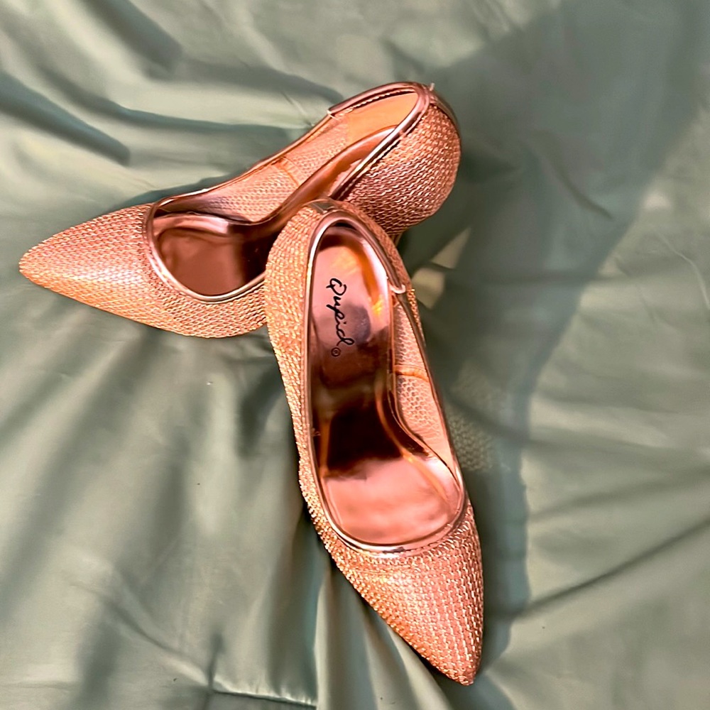 Fashion shoes